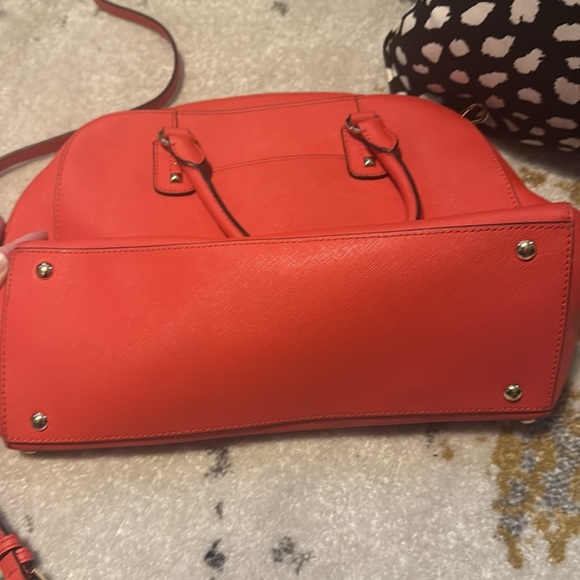 Bright colored Michael Kors bag with gold accents & detachable strap! - Picture 8 of 9